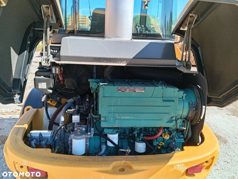 Volvo L25F - 3