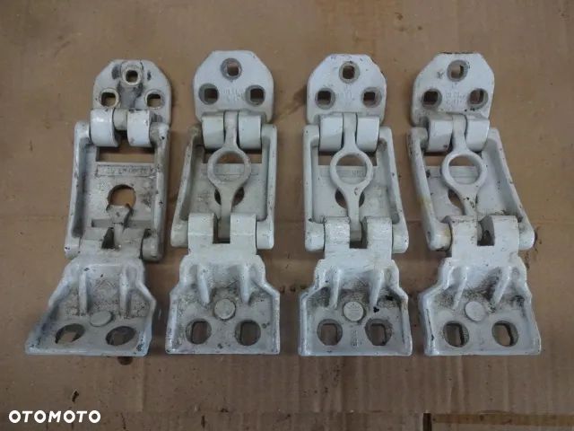 RENAULT MASTER III MOVANO II 09-> ZAWIASY DRZWI TYŁ 270 STOPNI KOMPLET - 1