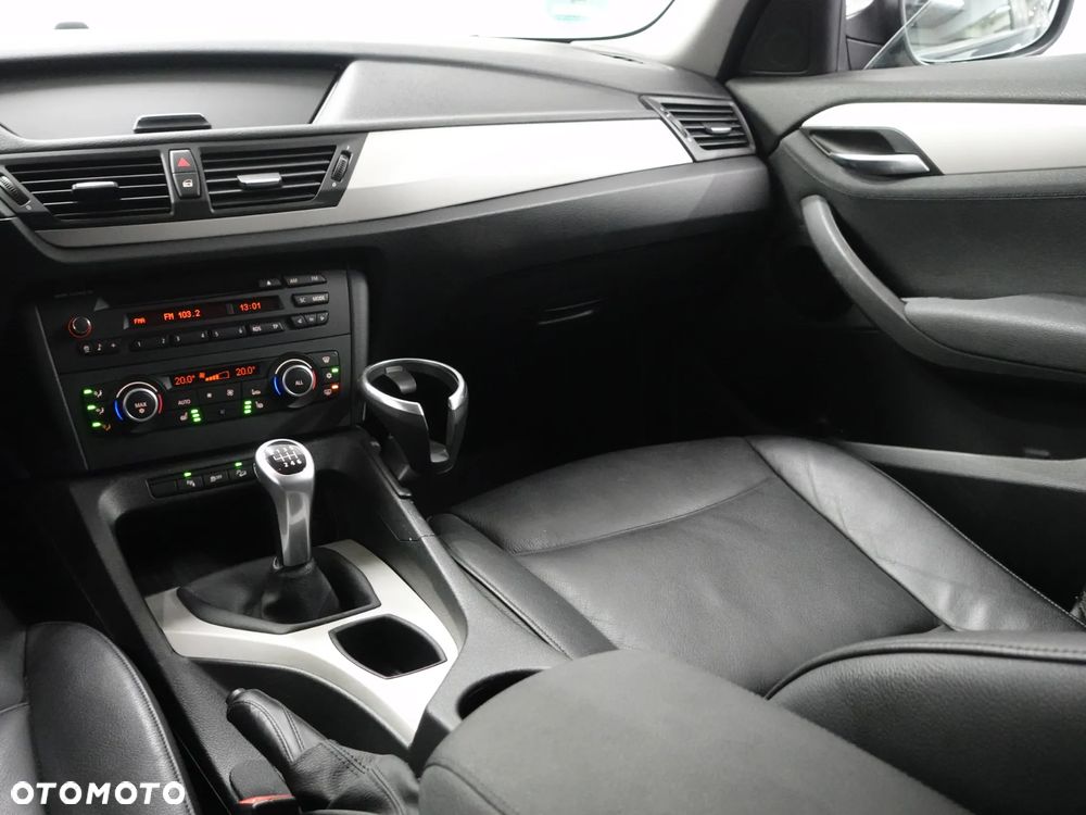 BMW X1 xDrive20i - 32