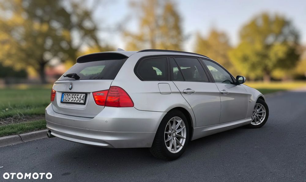 BMW Seria 3 320d - 5