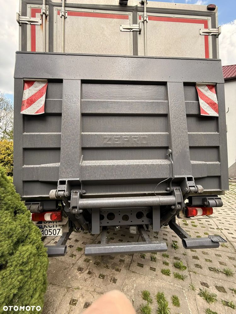 Mercedes-Benz ANTOS - 5