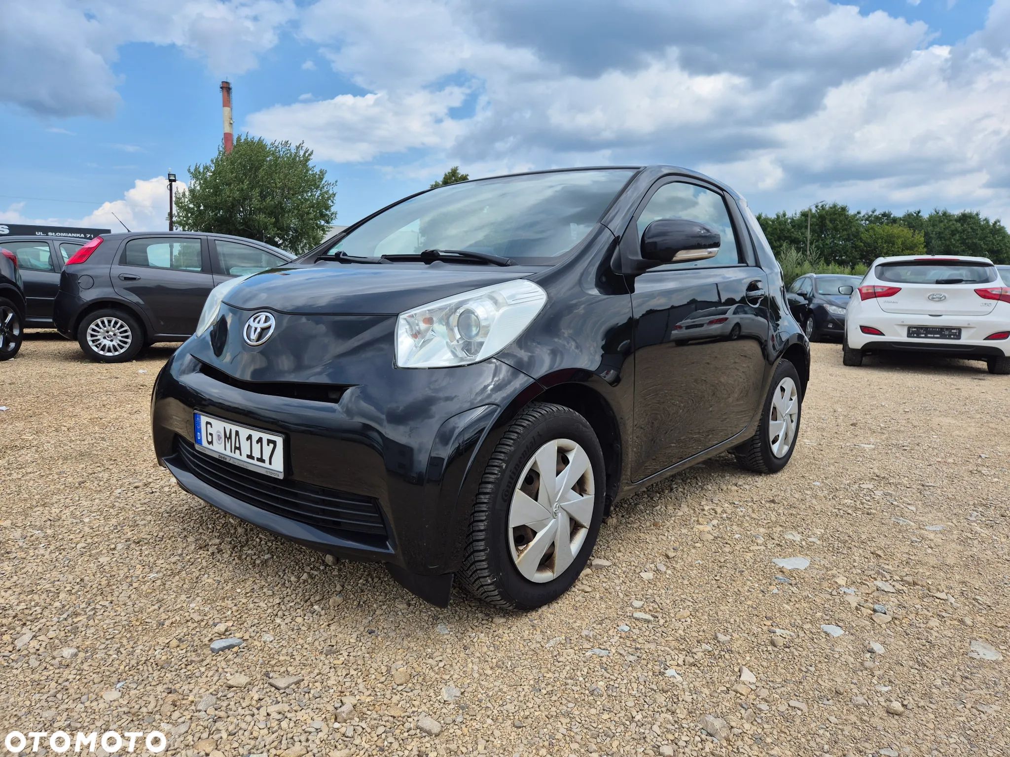 Toyota iQ - 1