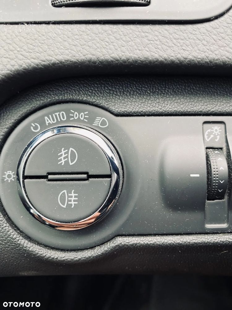 Opel Insignia 2.0 CDTI Exclusive S&S - 25