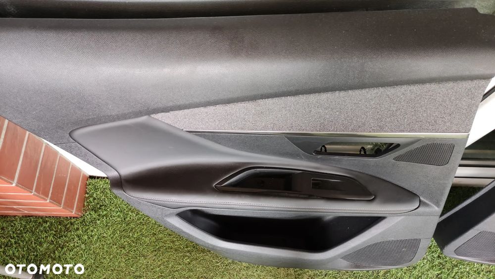 Fotele kanapa Peugeot 3008 II GT LINE komplet razem z tapicerką - 5