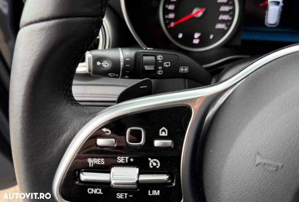 Mercedes-Benz GLC - 23