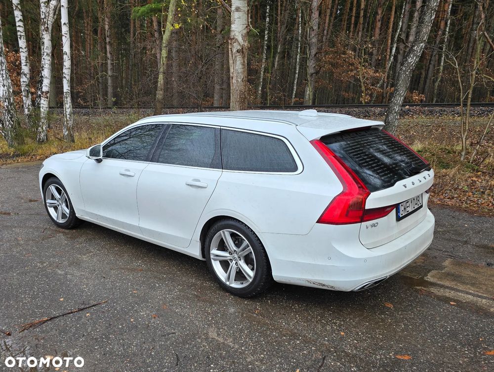 Volvo V90 D4 Momentum - 4