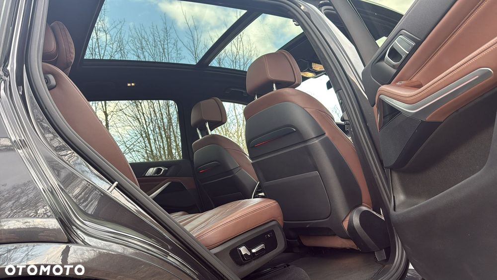 BMW X7 - 10