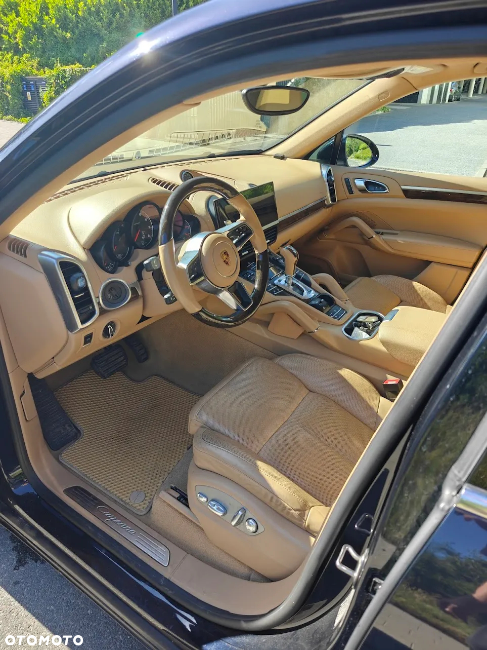 Porsche Cayenne Platinum Edition - 9