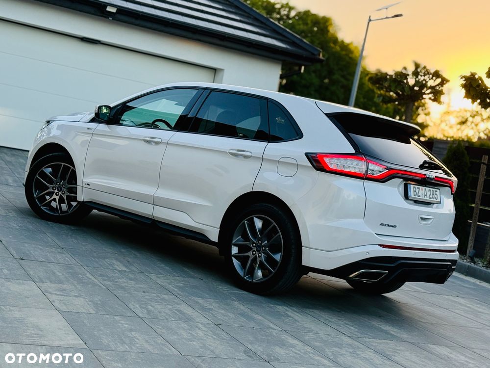 Ford Edge 2.0 TDCi Twin-Turbo 4WD ST-Line - 37