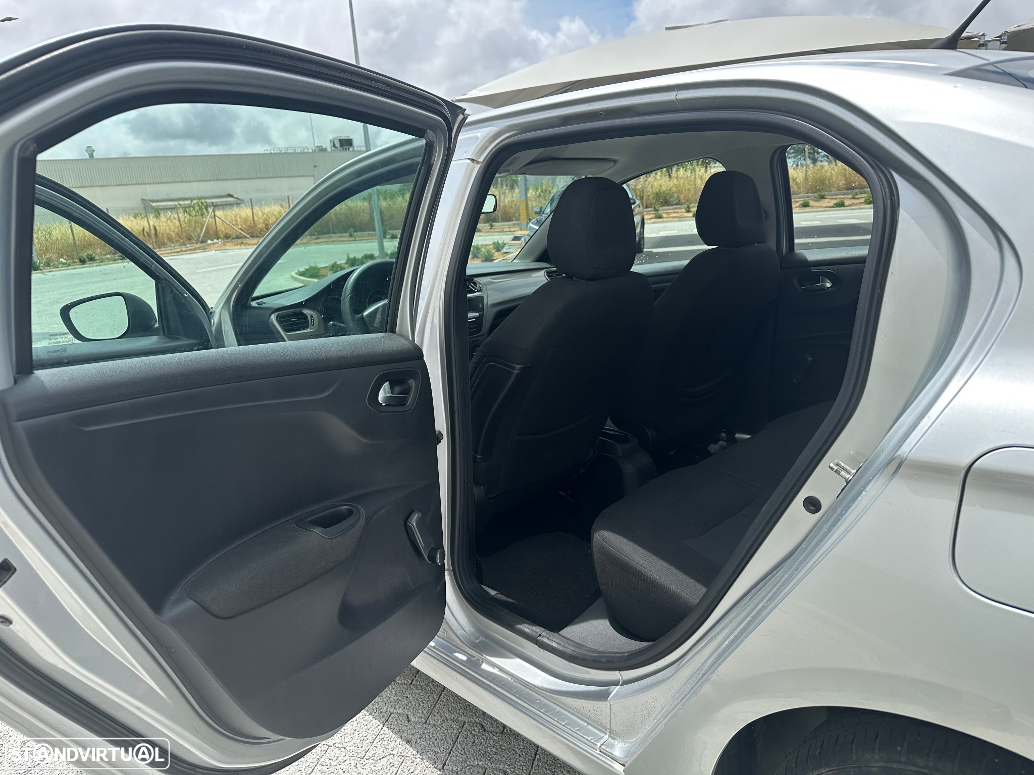 Citroën C-Elysée - 10