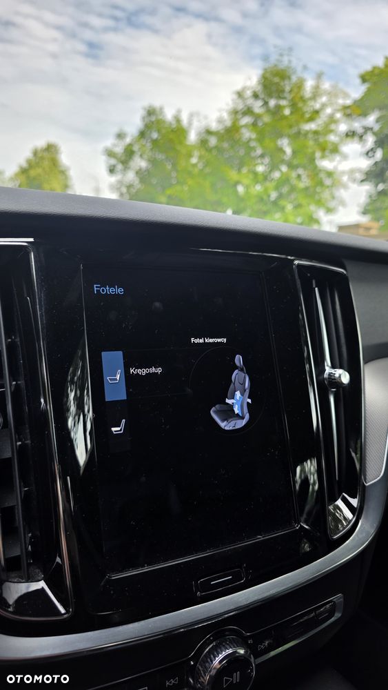 Volvo S60 T8 Recharge AWD Geartronic RDesign - 19