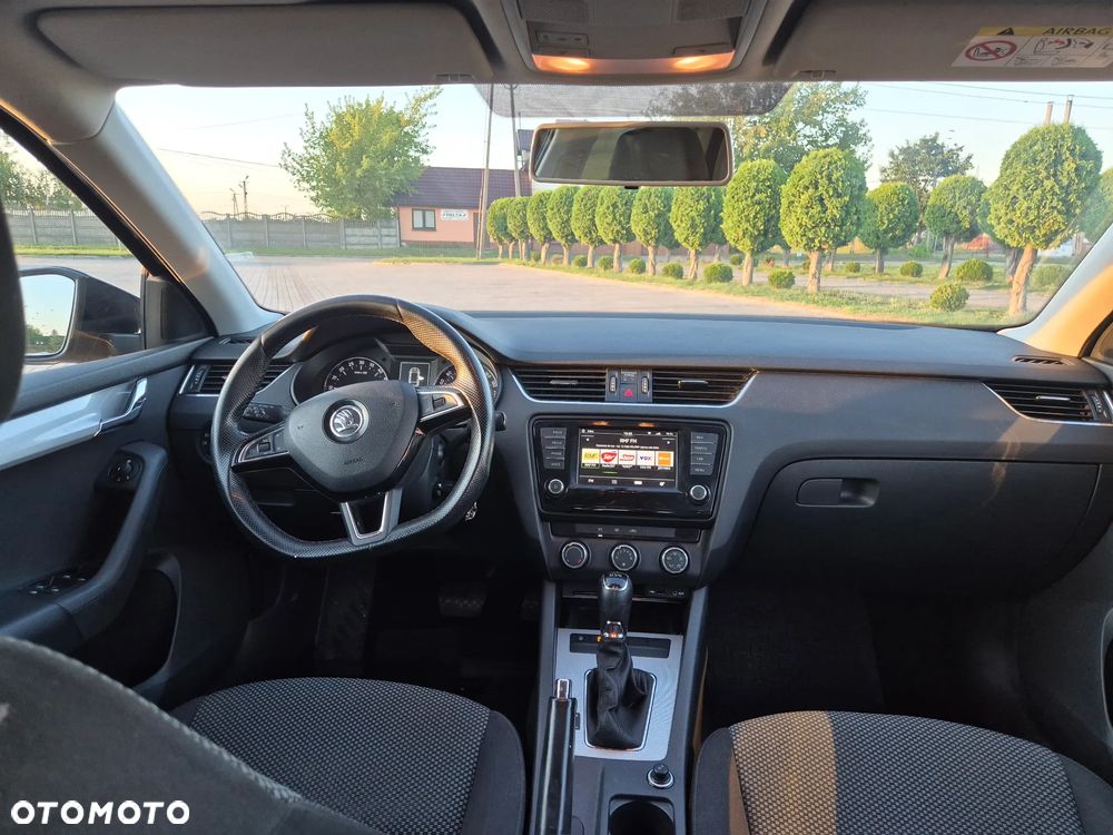 Skoda Octavia 1.6 TDI Ambition DSG - 5