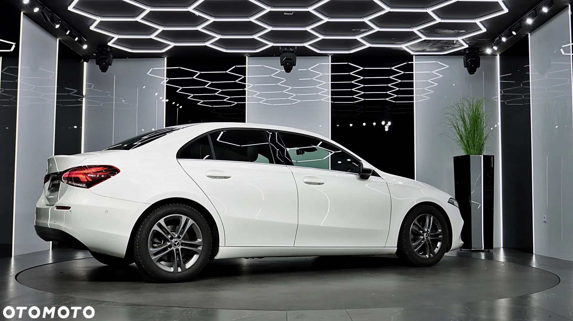 Mercedes-Benz Klasa A 200 Style 7G-DCT - 9