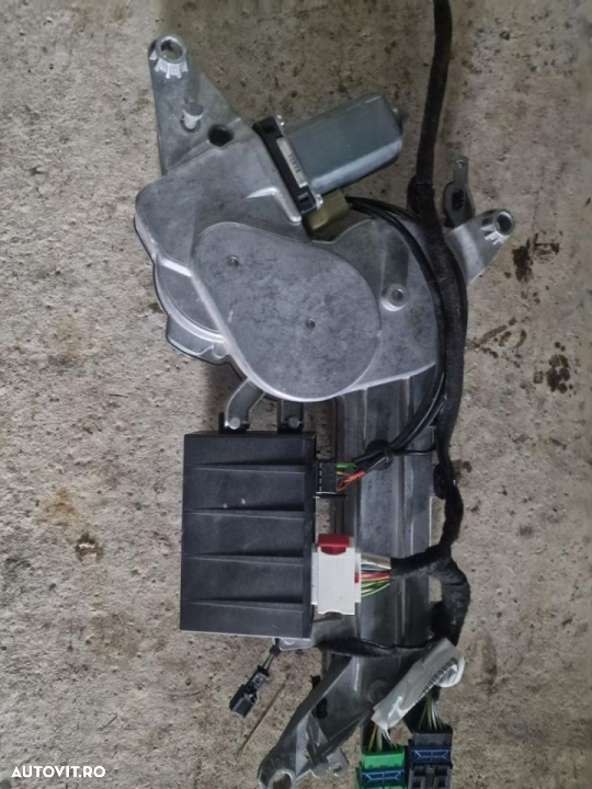 Motoras descriere portbagaj Audi a8 d3,an 2003-2009 - 2