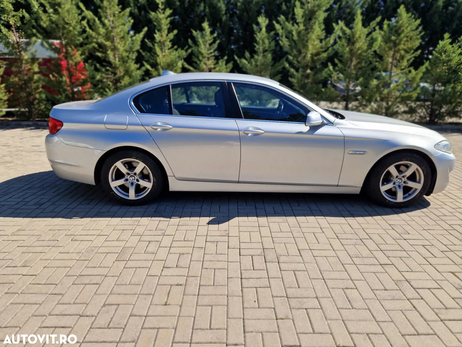 BMW Seria 5 520d Efficient Dynamics Edition - 6
