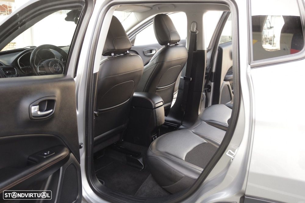 Jeep Compass 1.6 M-Jet Limited - 29