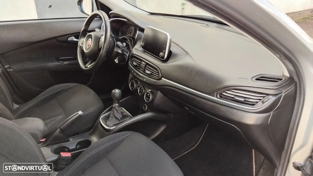 Fiat Tipo Station Wagon 1.3 M-Jet Lounge - 7