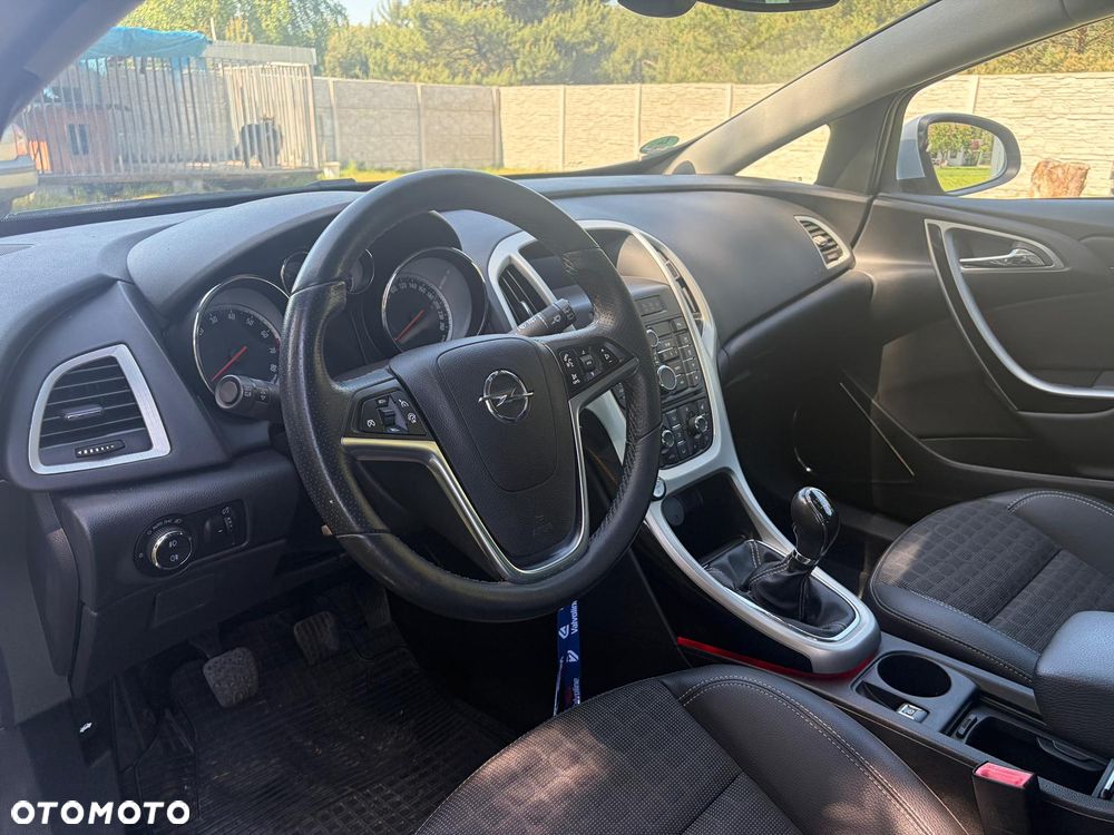 Opel Astra 1.4 Turbo Innovation - 17