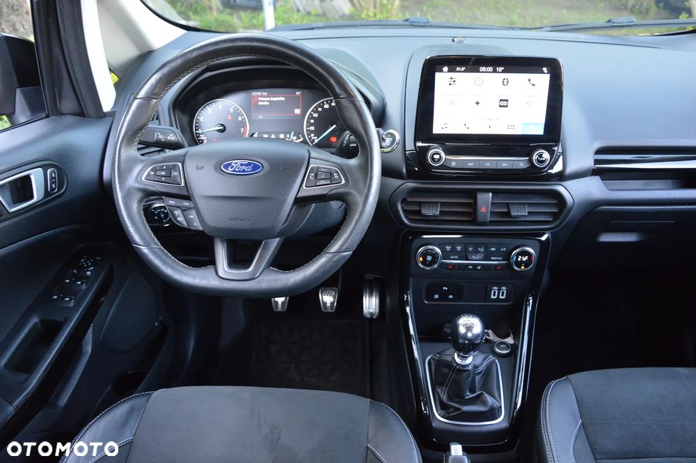 Ford EcoSport - 25