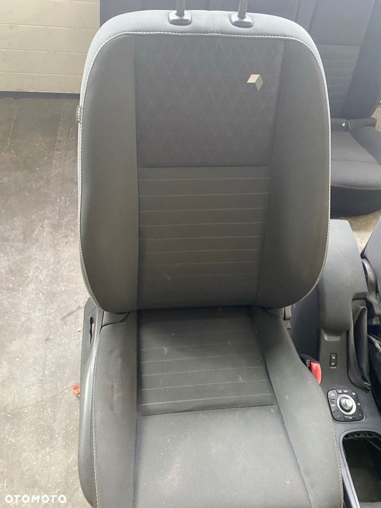 Fotele komplet Renault Megane III LIFT KOMBI - 3