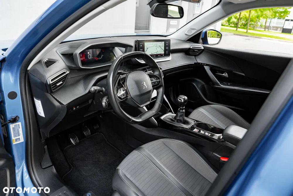 Peugeot 2008 - 18