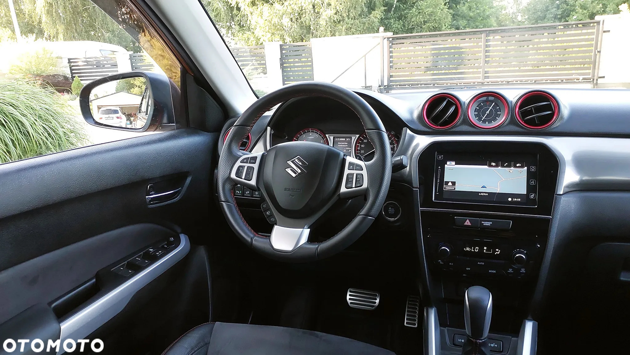 Suzuki Vitara 1.4 Boosterjet Premium 4WD - 18
