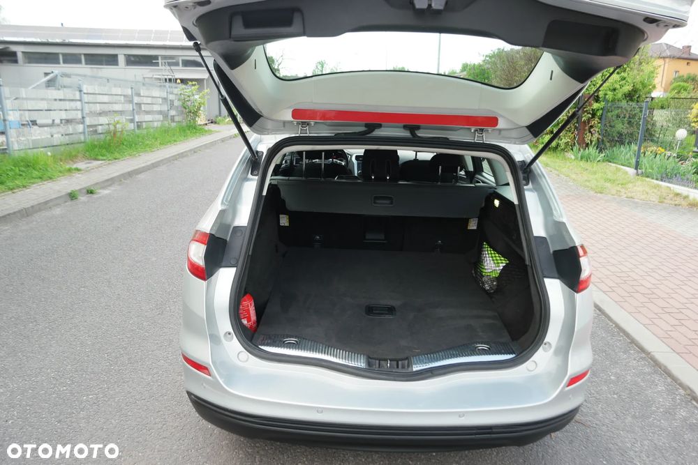 Ford Mondeo - 17
