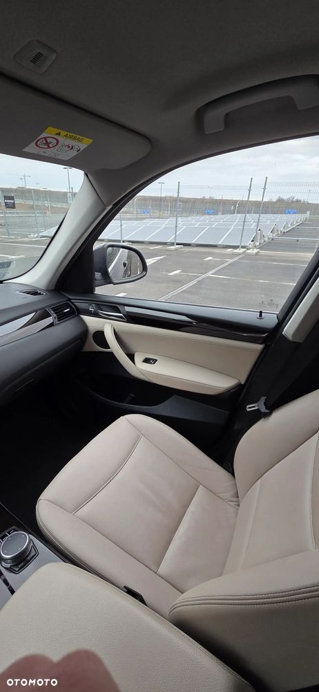 BMW X3 xDrive20d - 33