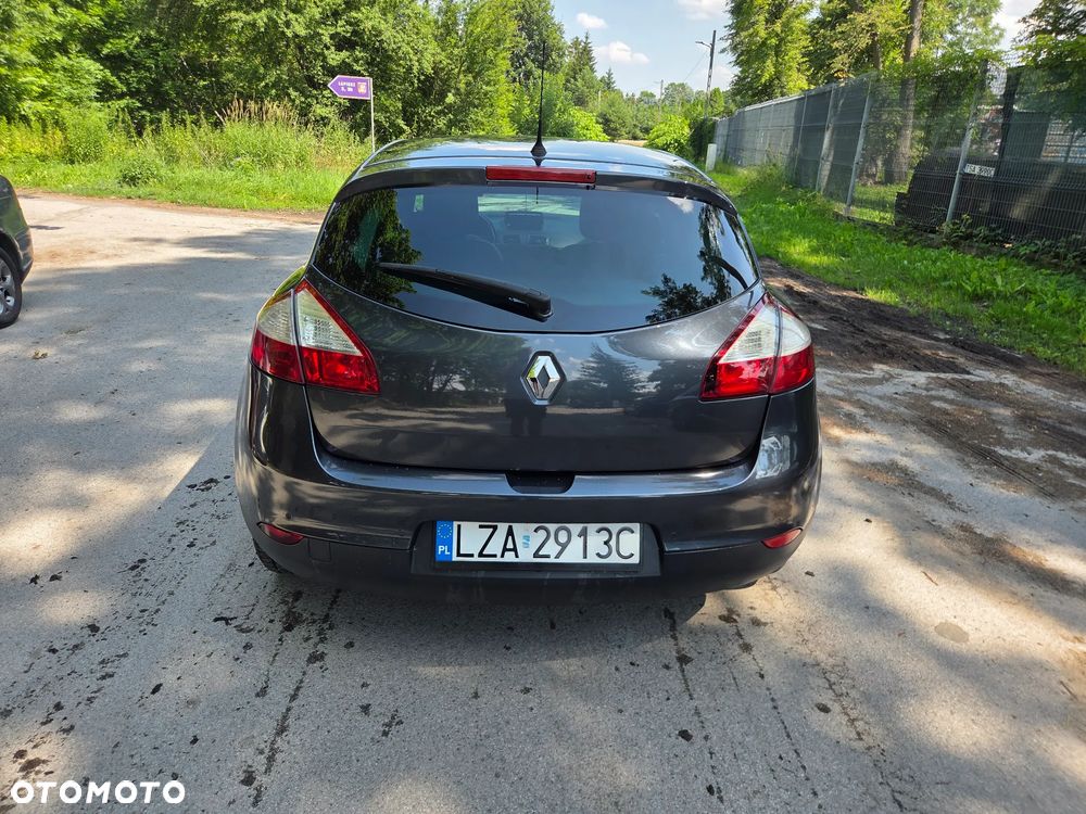 Renault Megane 1.5 dCi Bose - 8