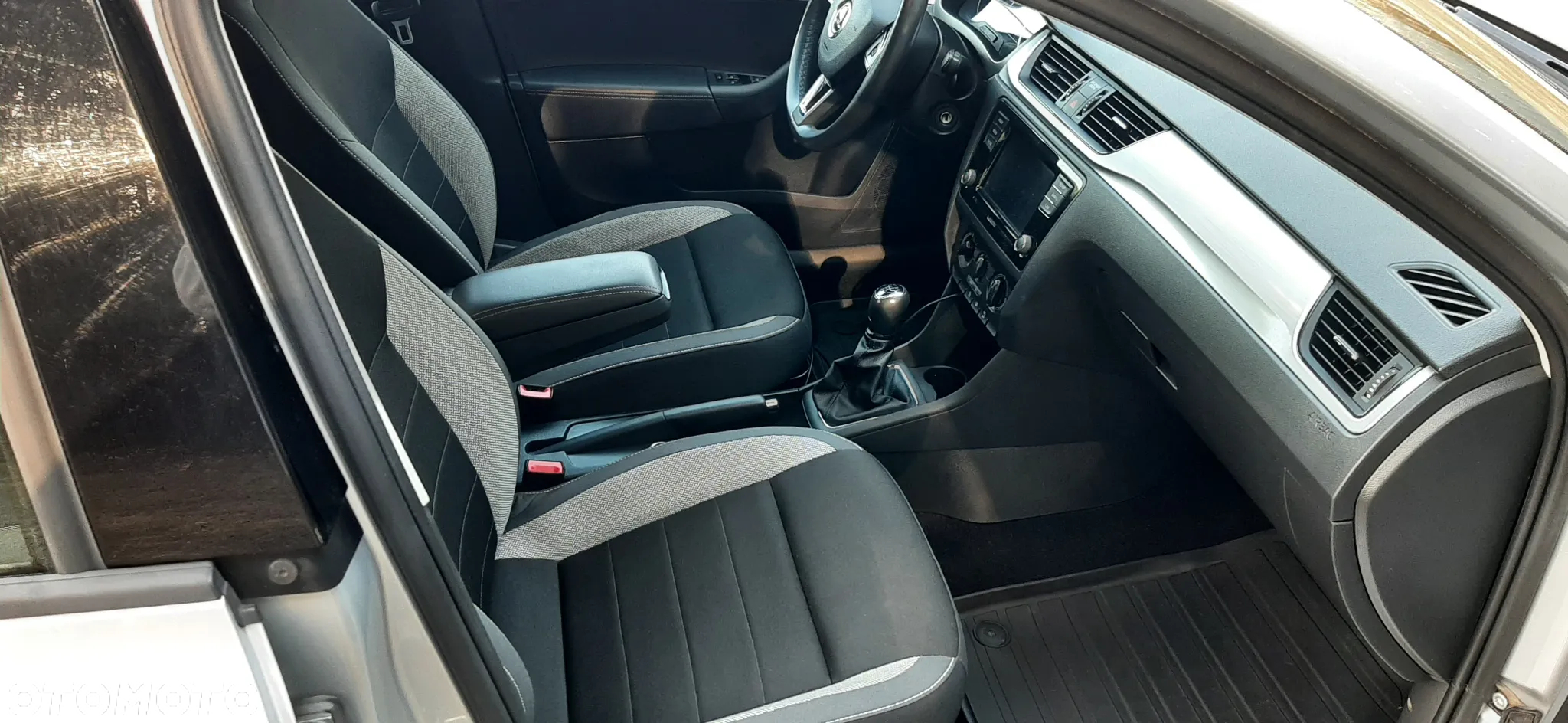 Skoda RAPID 1.0 TSI Ambition - 12