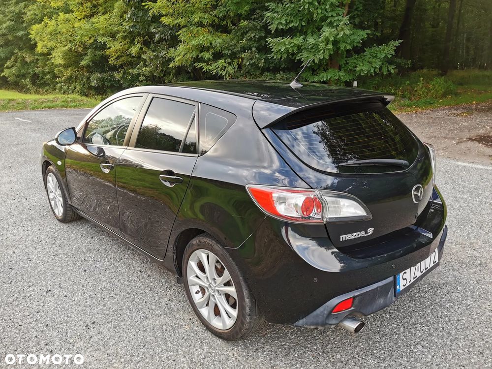 Mazda 3 1.6 Active + - 2