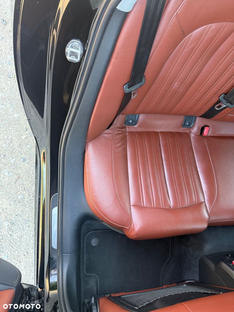 Audi A6 Avant 2.0 TDI Ultra DPF S tronic - 18