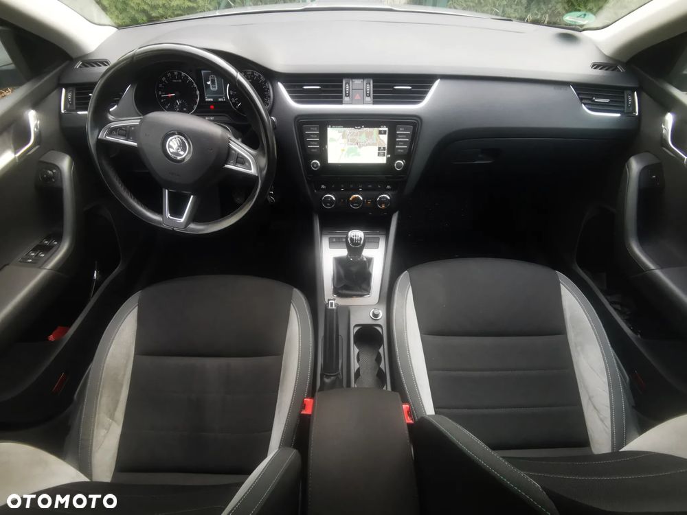 Skoda Octavia 2.0 TDI Premium Edition - 8