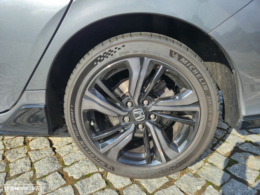 Honda Civic 1.5 i-VTEC Sport Plus - 13