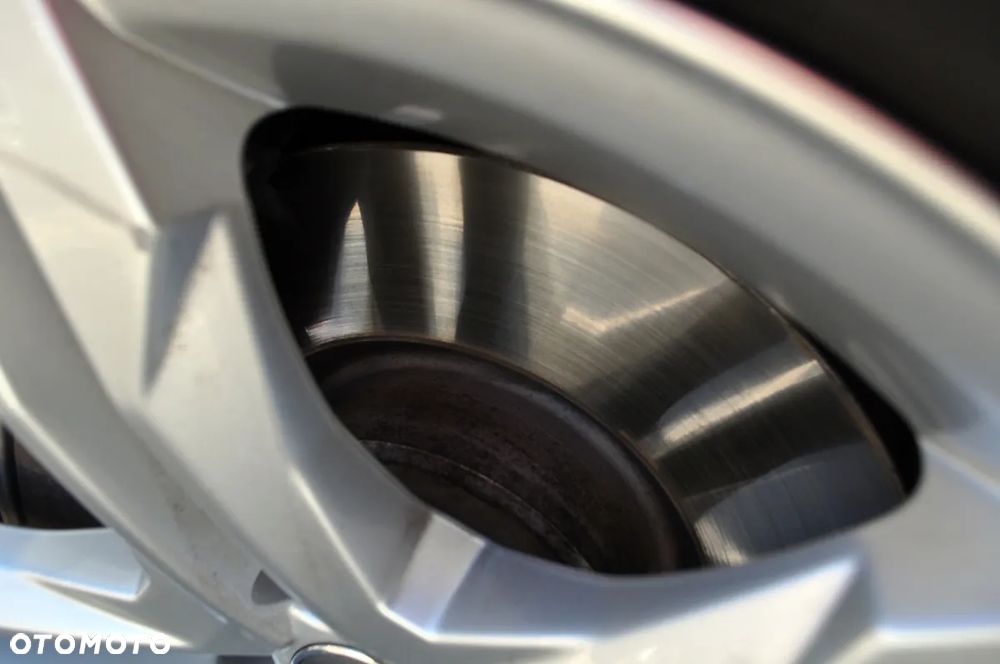 Audi A6 Allroad - 12