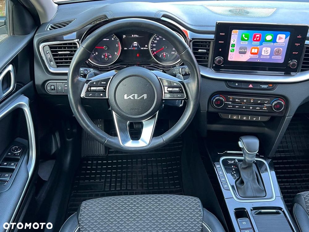 Kia Ceed 1.6 CRDi mHEV Business Line DCT - 25