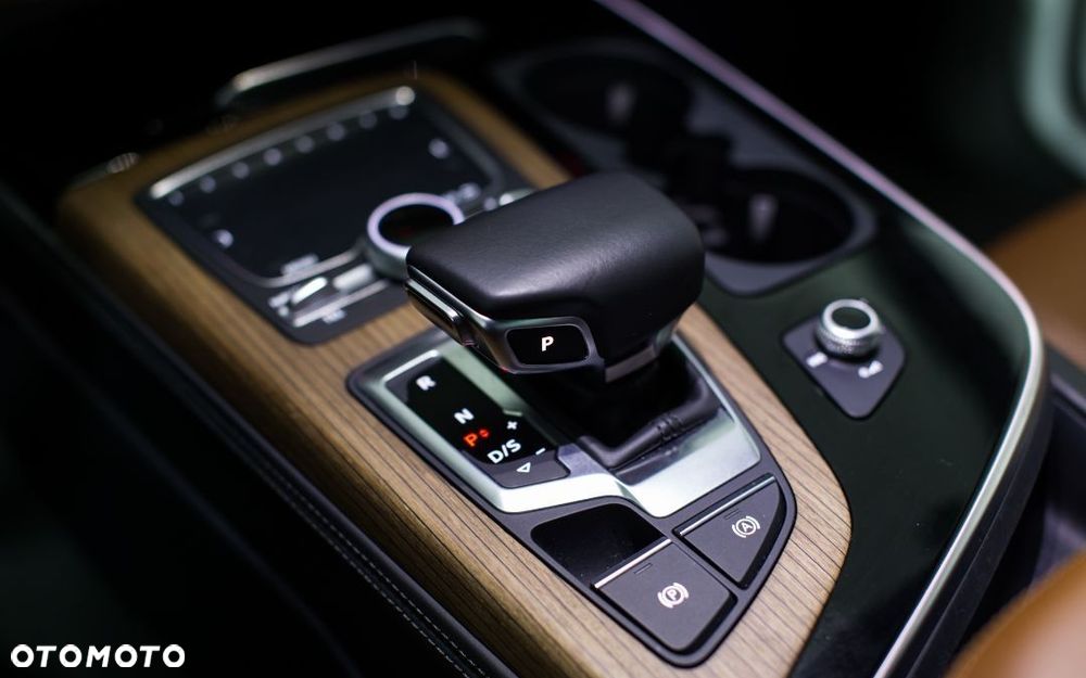 Audi Q7 - 11