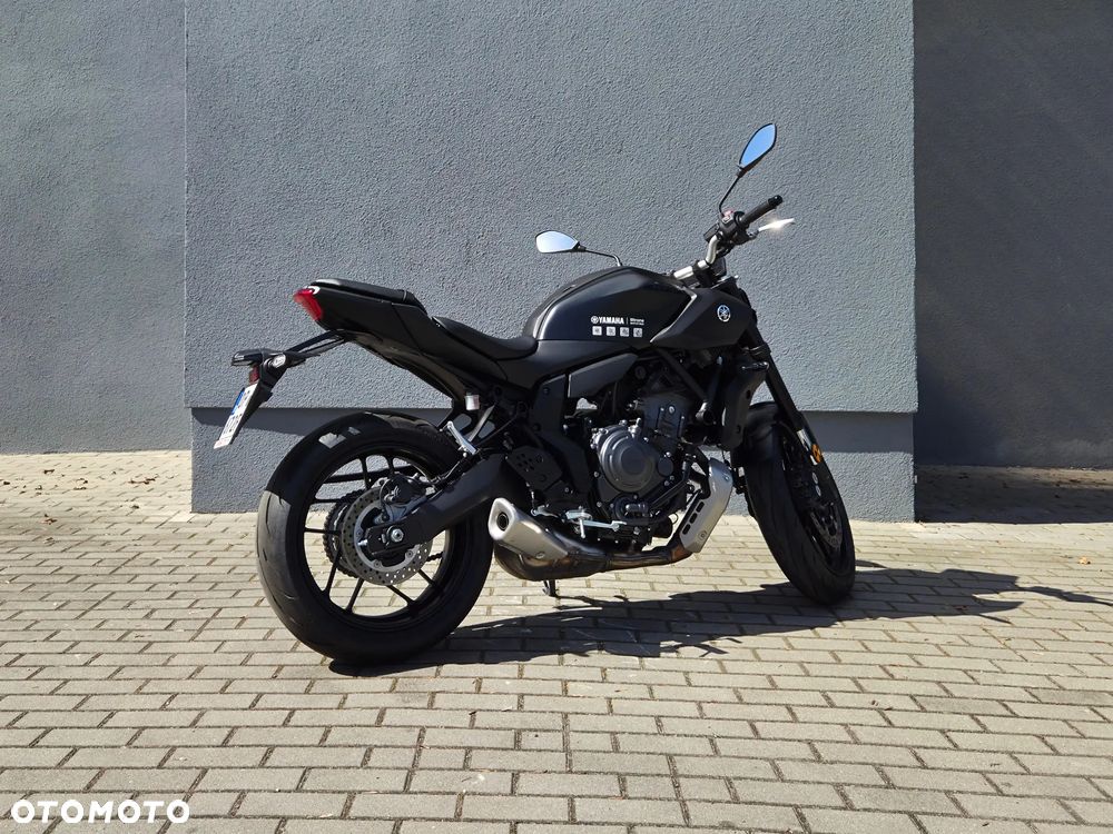 Yamaha MT - 8