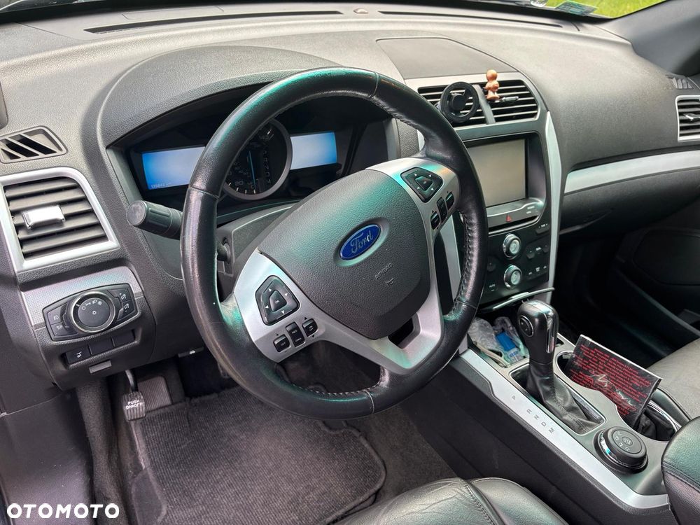 Ford Explorer - 6