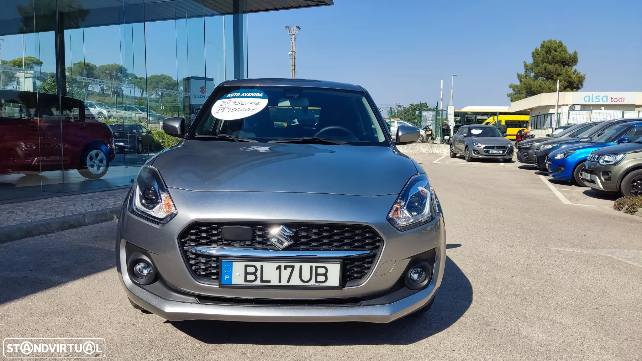 Suzuki Swift 1.2 Mild Hybrid GLE - 2