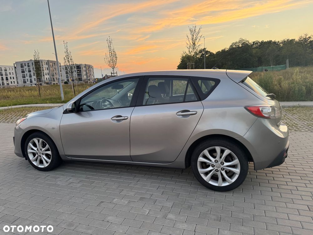 Mazda 3 2.0 Exclusive + - 20