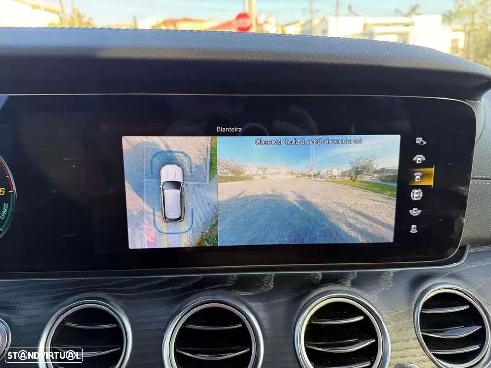 Mercedes-Benz E 300 de 4Matic 9G-TRONIC AMG Line - 29