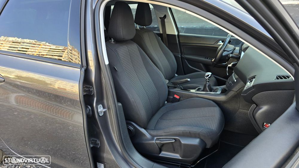 Peugeot 308 SW 1.5 BlueHDi Style - 47