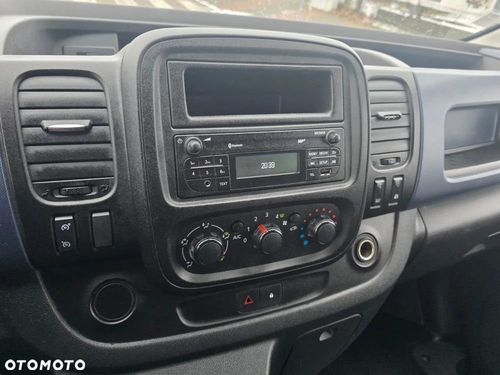 Opel Vivaro Chłodnia - 9