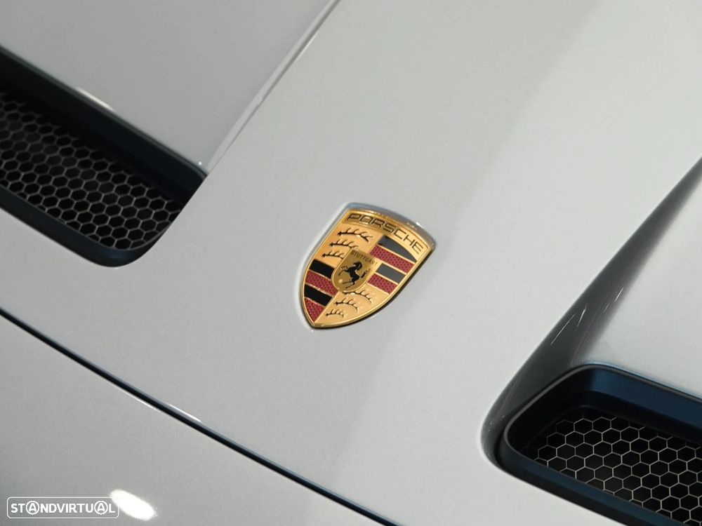 Porsche 911 (992) GT3 Touring Package PDK - 29