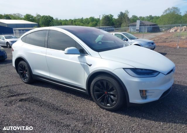 Tesla Model X - 1
