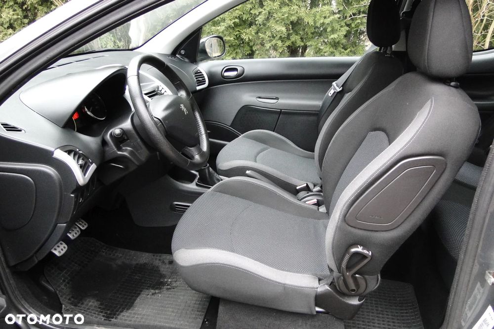 Peugeot 206 plus - 5