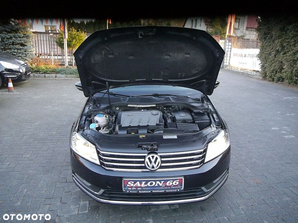 Volkswagen Passat - 14