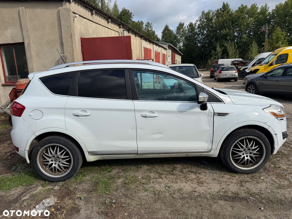 Ford Kuga 2.0 TDCi 4x4 Titanium - 4