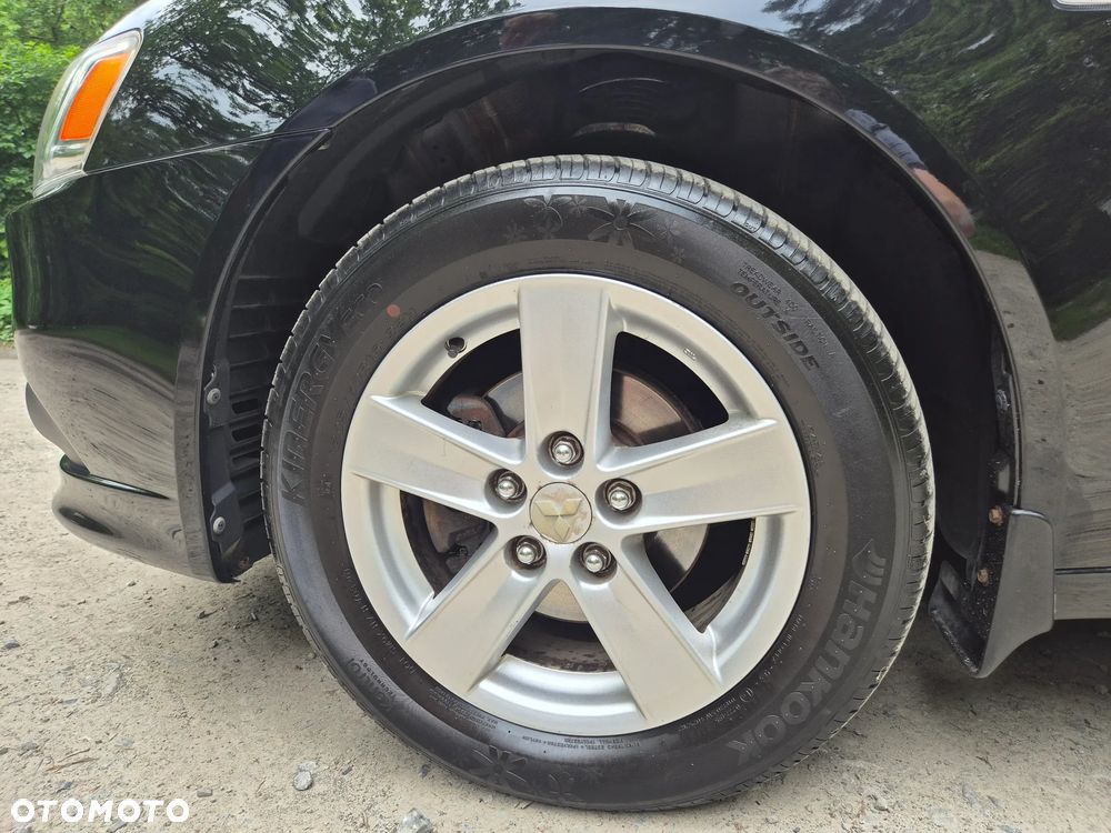 Mitsubishi Lancer 1.5 Invite - 6